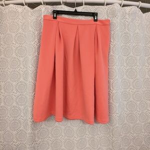 Pink pleated skirt